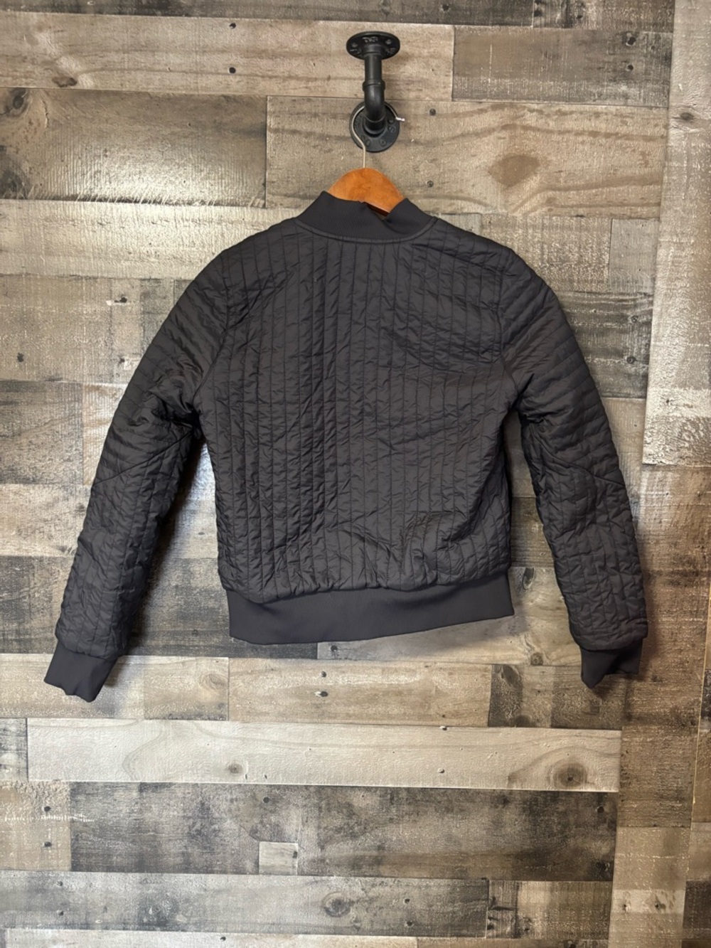 lululemon athletica Black Reversable Bomber Jacket Size 4 - Picture 10 of 10